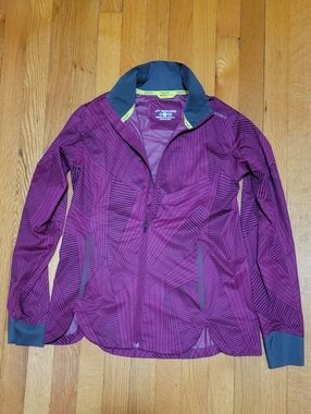 Womens Brooks Light Jacket